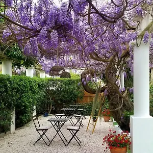 chez-louis.fr-provencehotel.com/